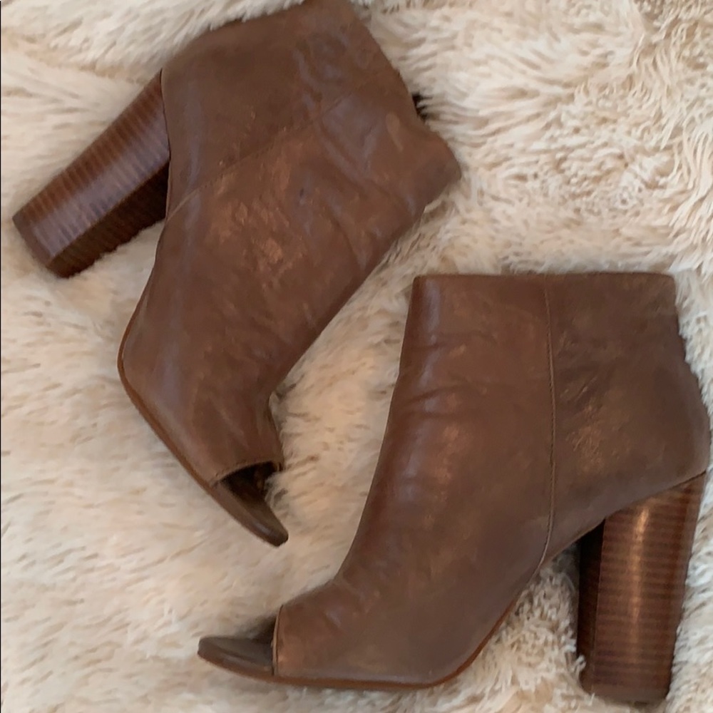 2/$13 CLEAROUT SALE Tan peep toe booties